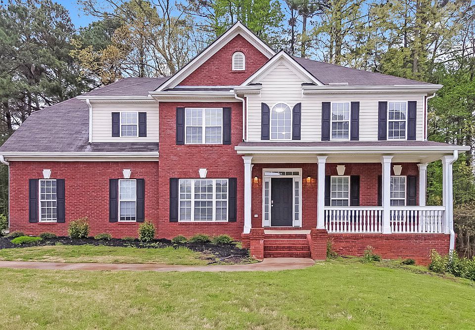 1st image of 245 Thorn Berry Way