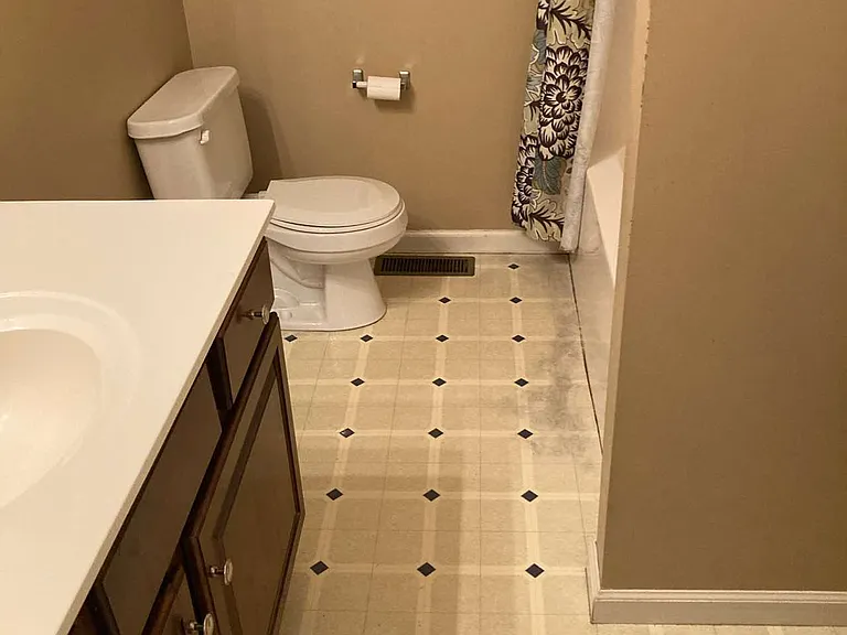 314 Deerwood Dr — Photo 5