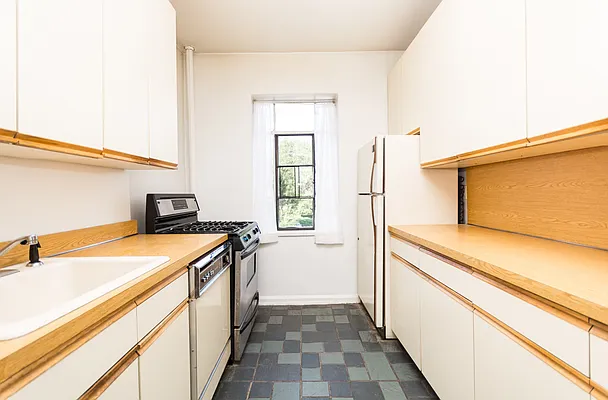 Sold by Re/Max In The City | media 21