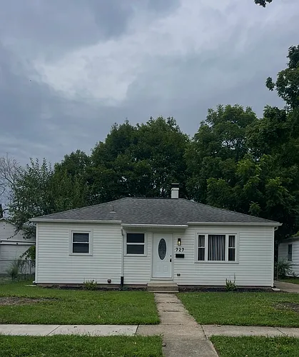 727 Mavor St Photo 1
