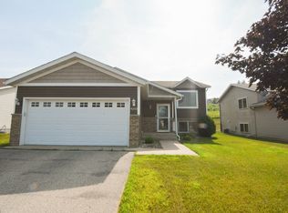 4253 Trumpeter Dr SE, Rochester, MN 55904