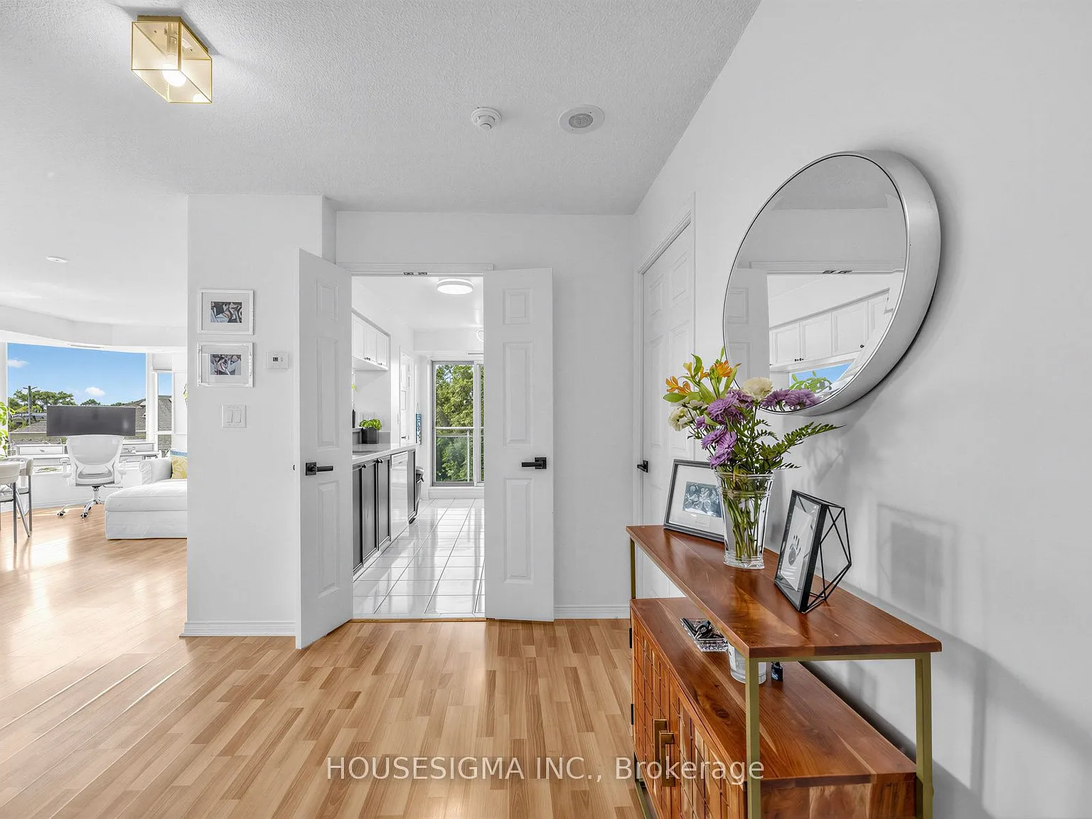 2 bed, $3,500 — Photo 4