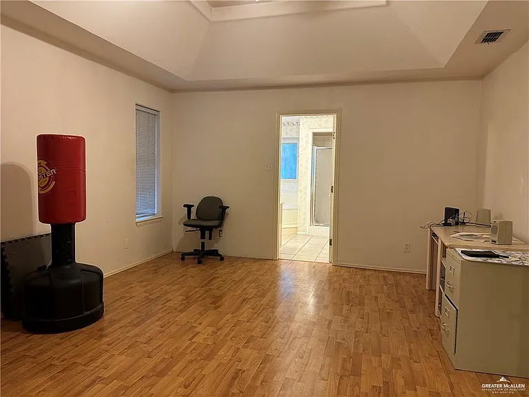 902 Hidden Forest Dr — Photo 9