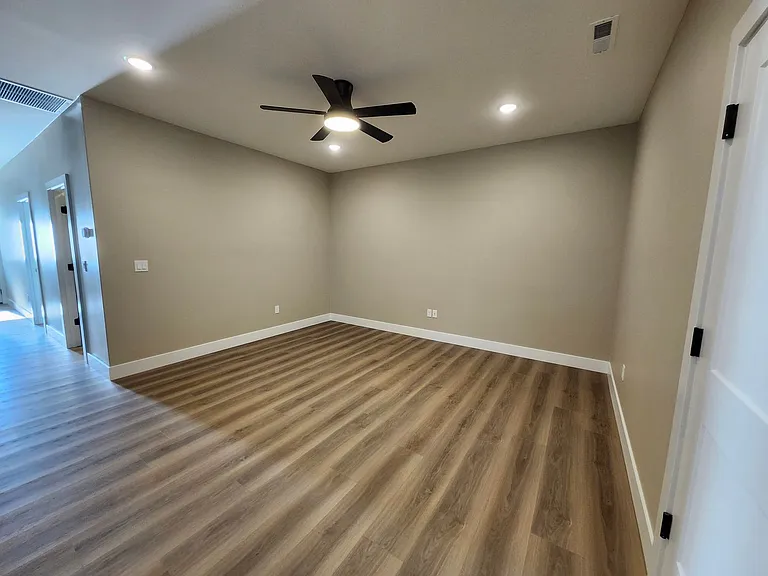 2112 N Road 52 — Photo 10