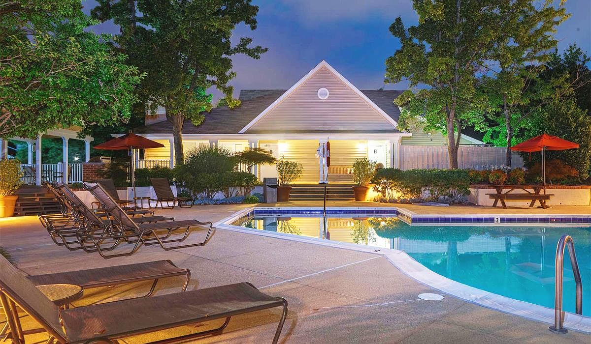 Springwoods At Lake Ridge Apartment Homes Apartment Rentals Woodbridge