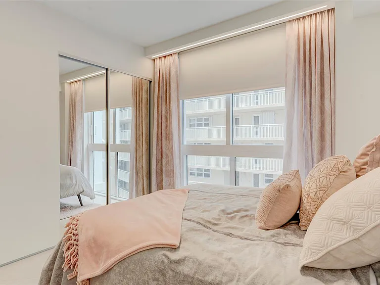 4240 Galt Ocean Dr #1006 — Photo 23