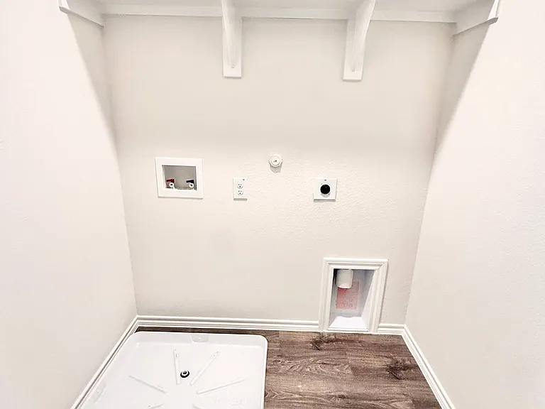 314 Cedar Ct — Photo 9