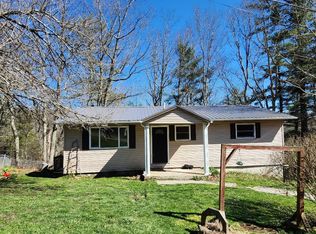 247 Wayne St, Glen Morgan, WV 25813