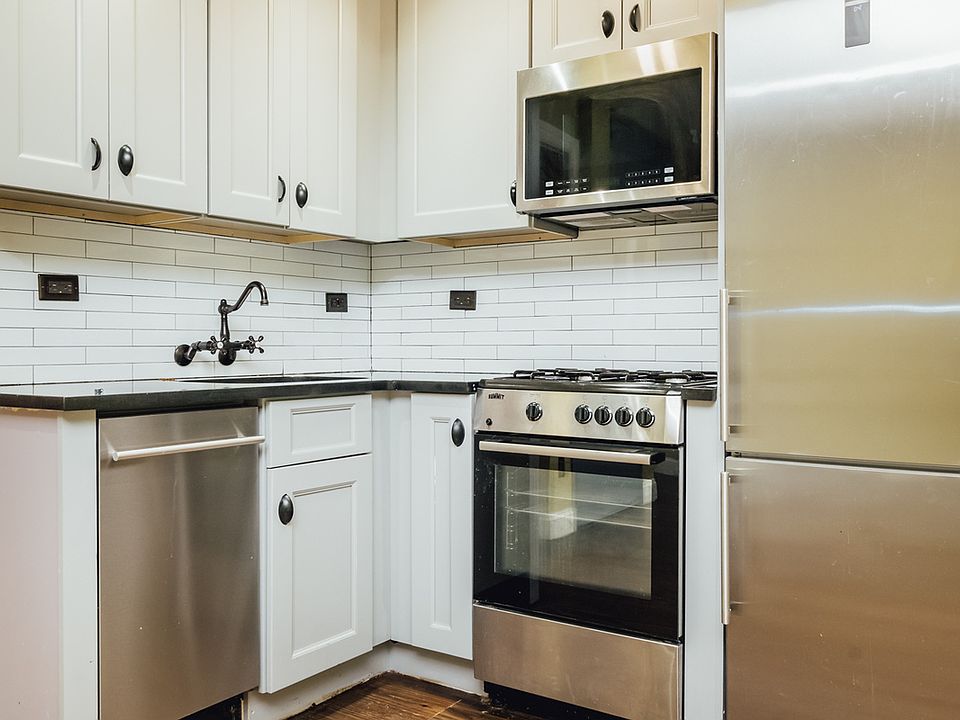 1st image of 1027 President St #3