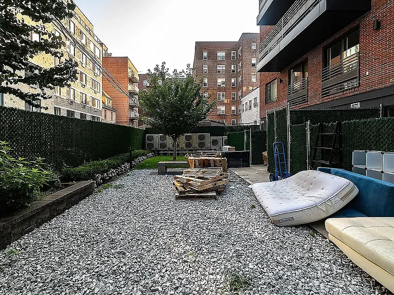 242 Newkirk Ave #3F — Photo 11