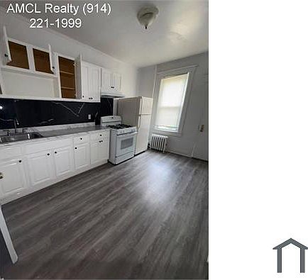 2nd image of 127 Stanley Ave