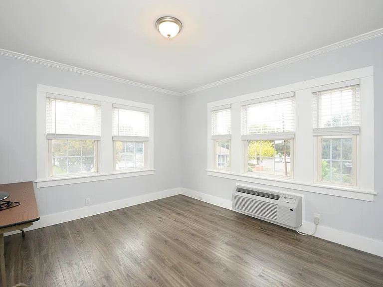 190 Rock Rd #2B — Photo 5