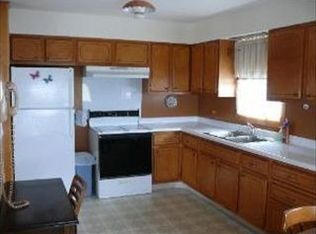 41 Miller Rd, Lake Zurich, IL 60047