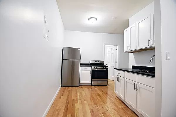 2nd image of 401 W 53rd St #4S
