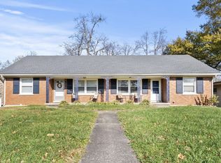 129 Greenbriar Rd, Lexington, KY 40503