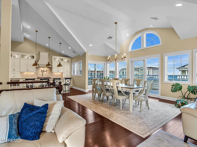 2 Tradewinds Ln — Photo 12