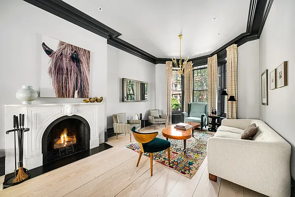 Sold by Compass | media 1