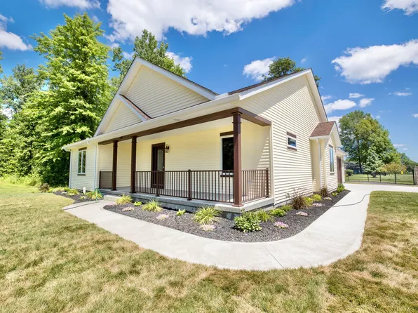210 Sycamore Dr, Lakeview, OH 43331