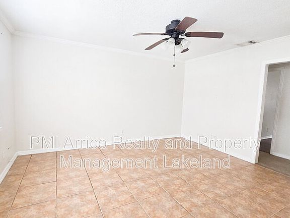 3rd image of 2526 Edmond Cir