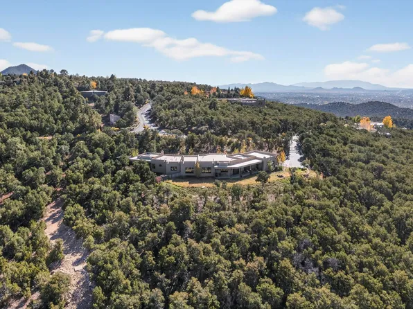 1213 S Summit Dr, Santa Fe, NM 87501