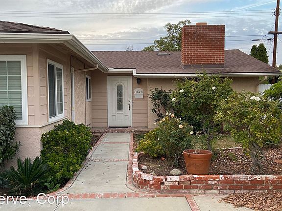3rd image of 1623 S Forrest Ave