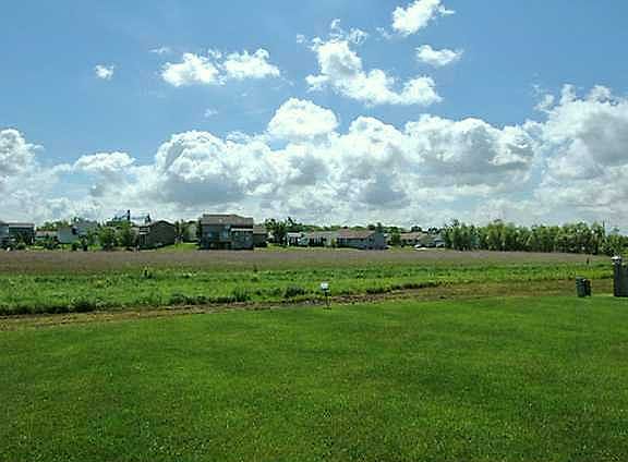3rd image of 403 Mallard Pointe Dr