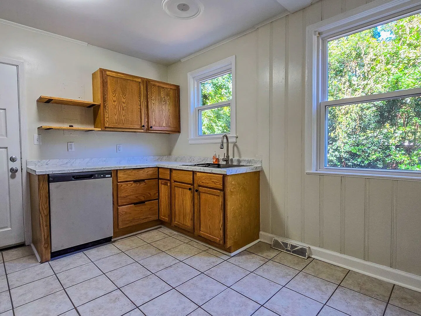 1312 Revere Road — Photo 4