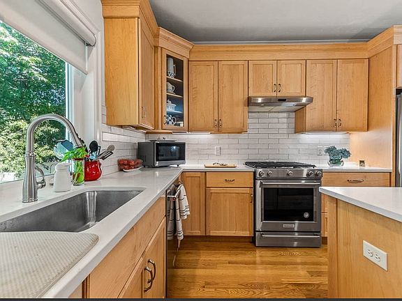 5th image of 433 Neponset St Unit B