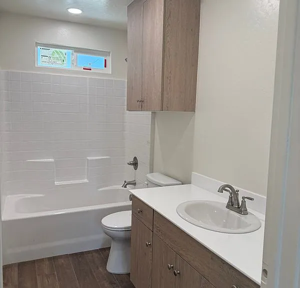 1459 E Kern Ave — Photo 12