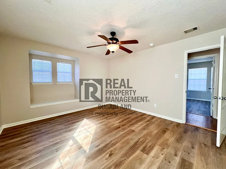 2706 Skyview Downs Dr — Photo 13