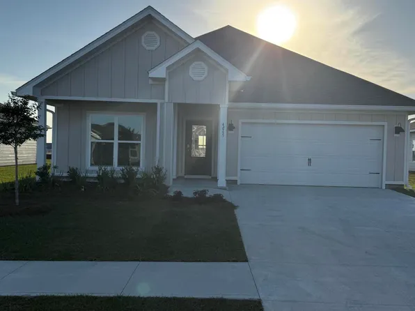 4865 Forest Dunes Dr, Panama City, FL 32404