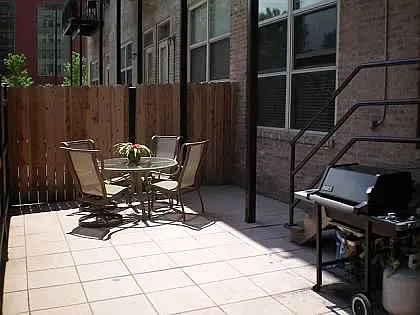 550 W Harrison St — Photo 11