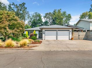 1121 Lorella Ave, Eugene, OR 97401