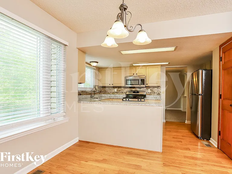 16263 Fullerton Meadows Dr — Photo 4