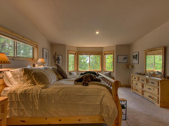 4th image of 1110 Trent Ln
