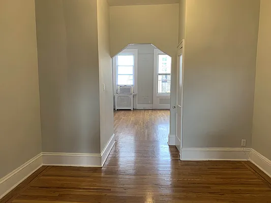 Rented by Avi Realty Manhattan | media 19