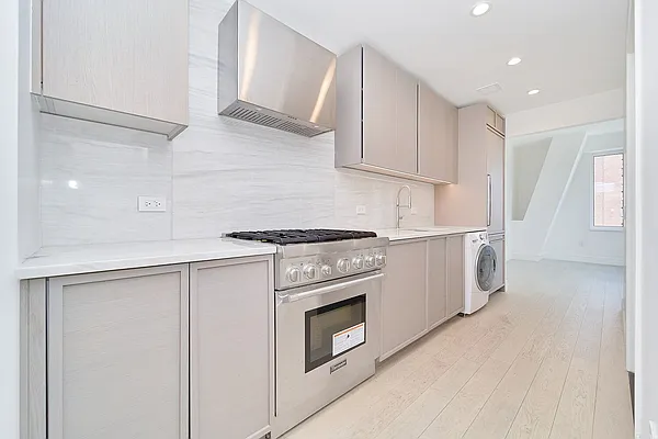 Rented by Compass | media 13