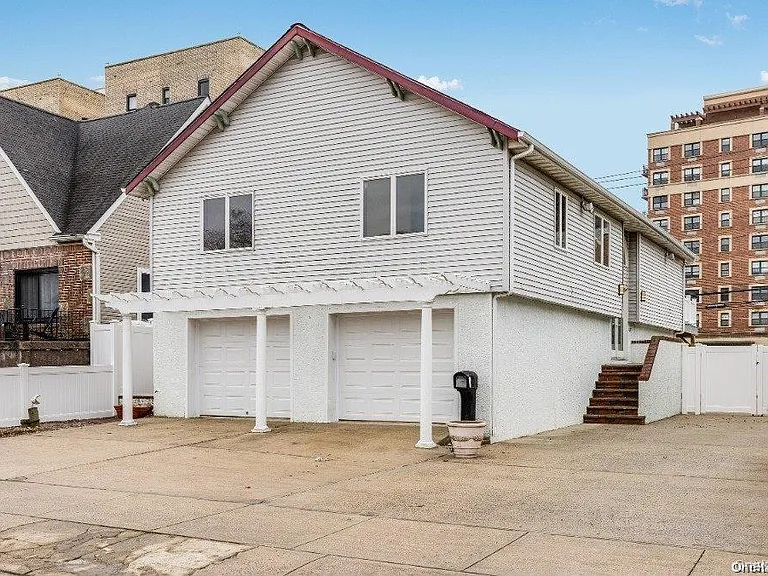 44 W Penn St — Photo 34