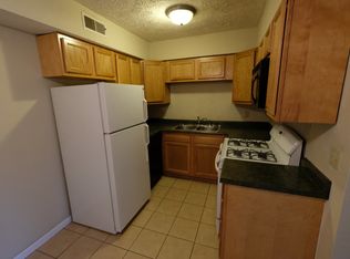 807 N Fell Ave #7-6, Normal, IL 61761