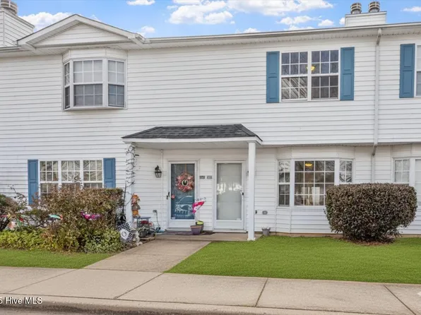 3900 Sterling Pointe Drive #Aa-4, Winterville, NC 28590