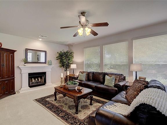 5th image of 123 Salle Ave