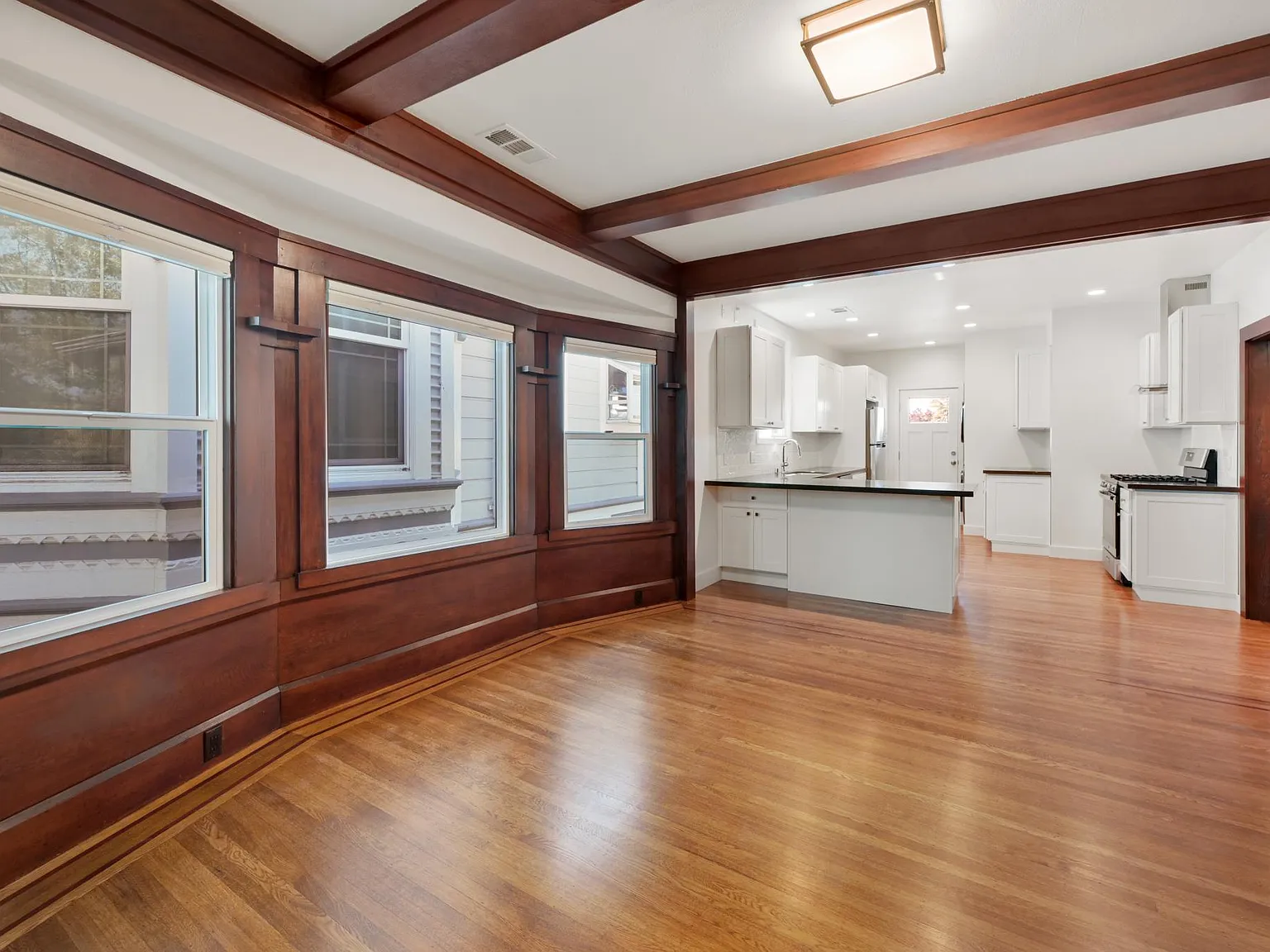 2 bed, 1206 sqft, $4,995 — Photo 3