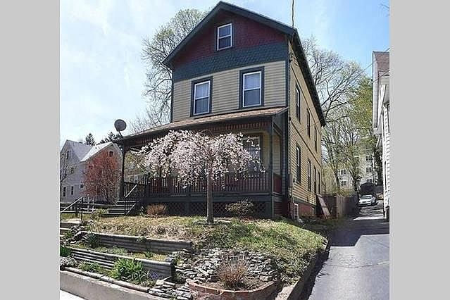 1st image of 14 Pardee Pl
