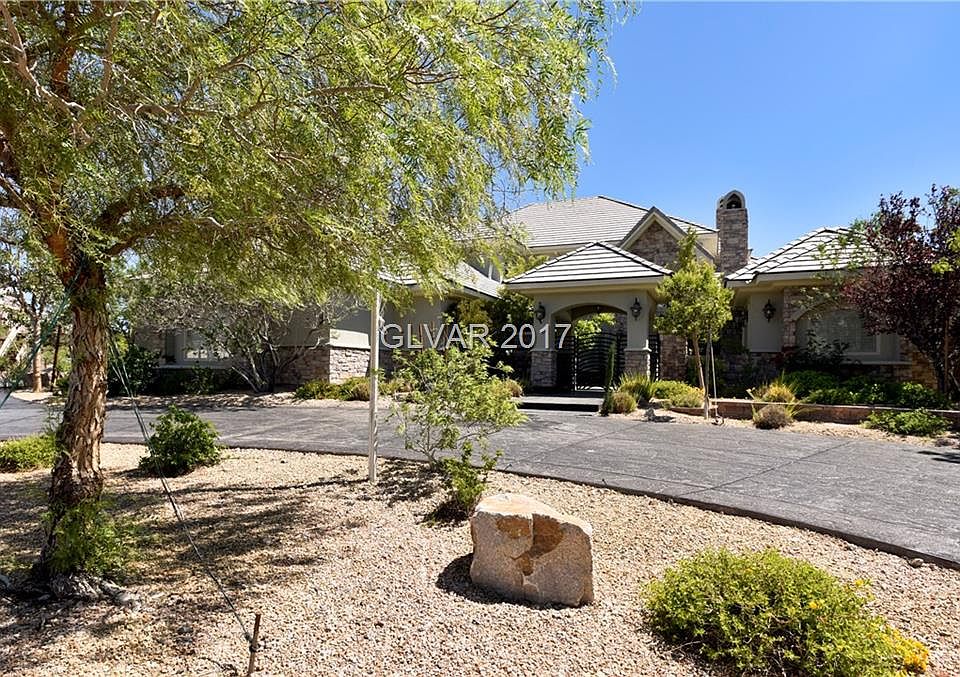 1st image of 4470 N Grand Canyon Dr