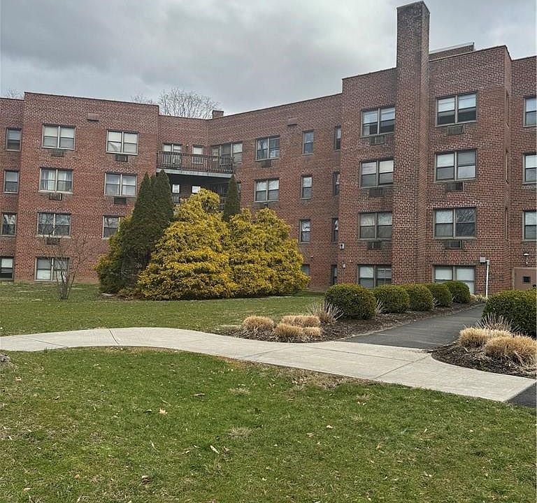 1st image of 5 Oakdale Street #C24