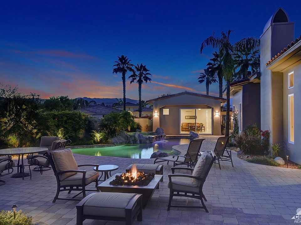 2nd image of 752 Elk Clover Cir