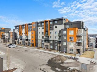 10 W Kincora Glen Park NW #301, Calgary, AB T3R 1K1