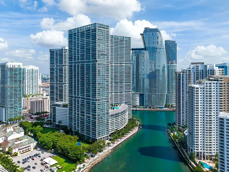 475 Brickell Ave #3513 — Photo 31