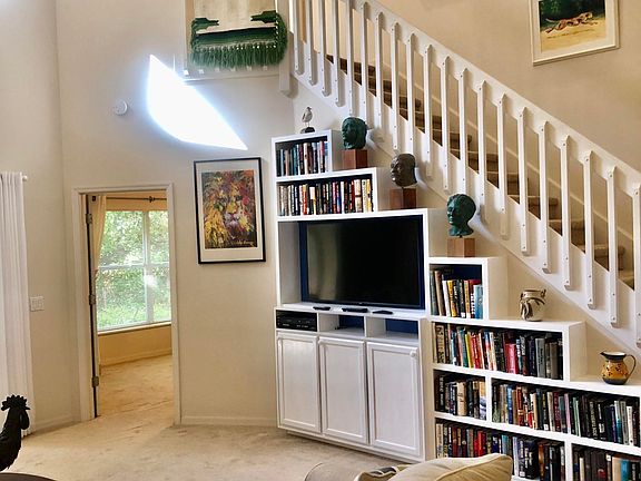 3rd image of 137 Aquarina Blvd