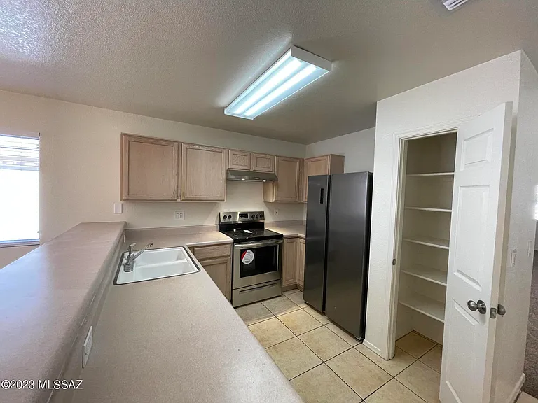 3712 S Fighting Falcon Dr — Photo 27
